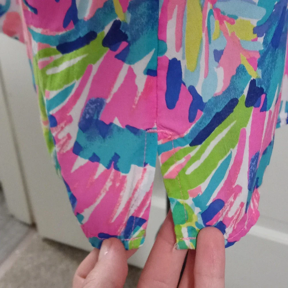 🔴SOLD🔴🦒VERY HTF Lilly Pulitzer🦒 - Willa Top - Picture 12 of 16